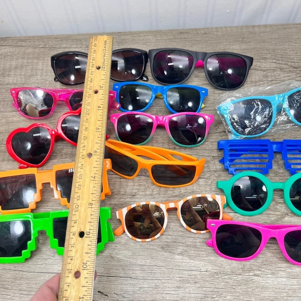 Sunglasses Lot of 14, Sizes range from toddler to young adult